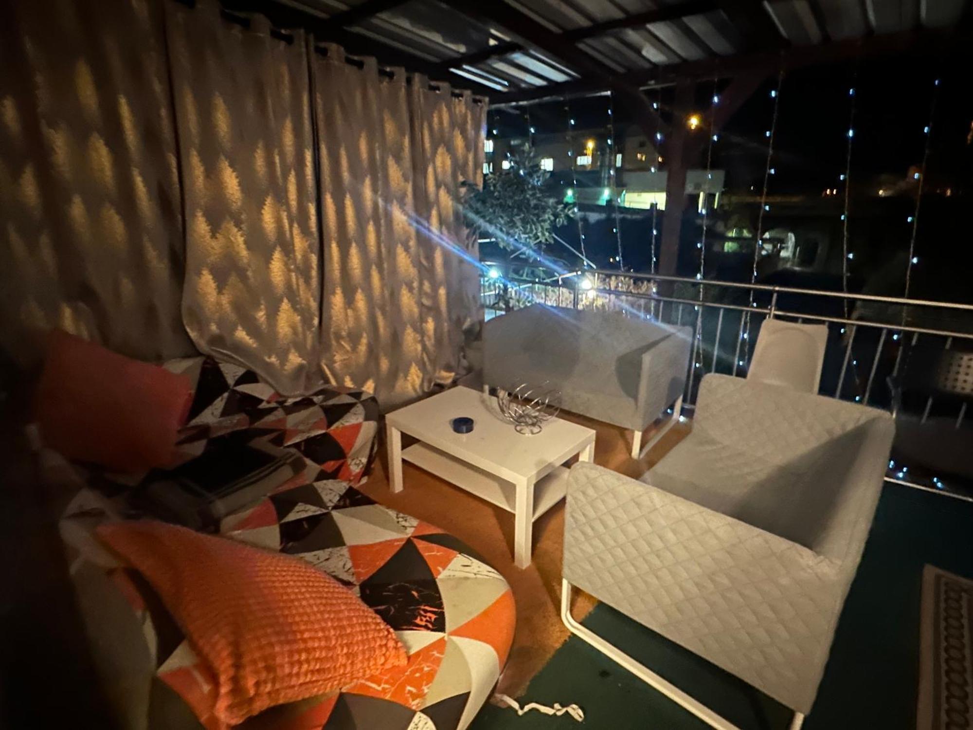 Schoenes Zimmer In Bahnhofsnaehe In Einer Wohnung Mit Grosser Terrasse Gießen Exterior foto